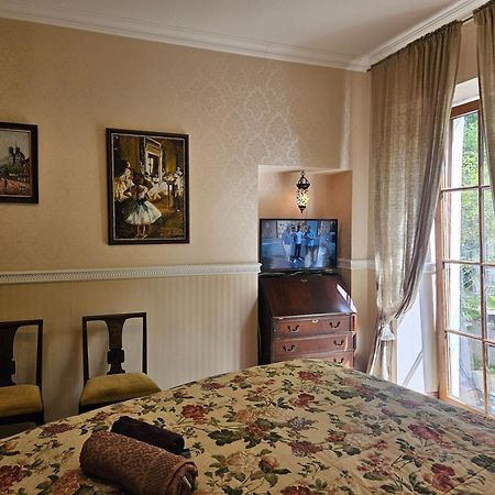 Barrister'S Apartments With Fireplace Šiauliai Extérieur photo